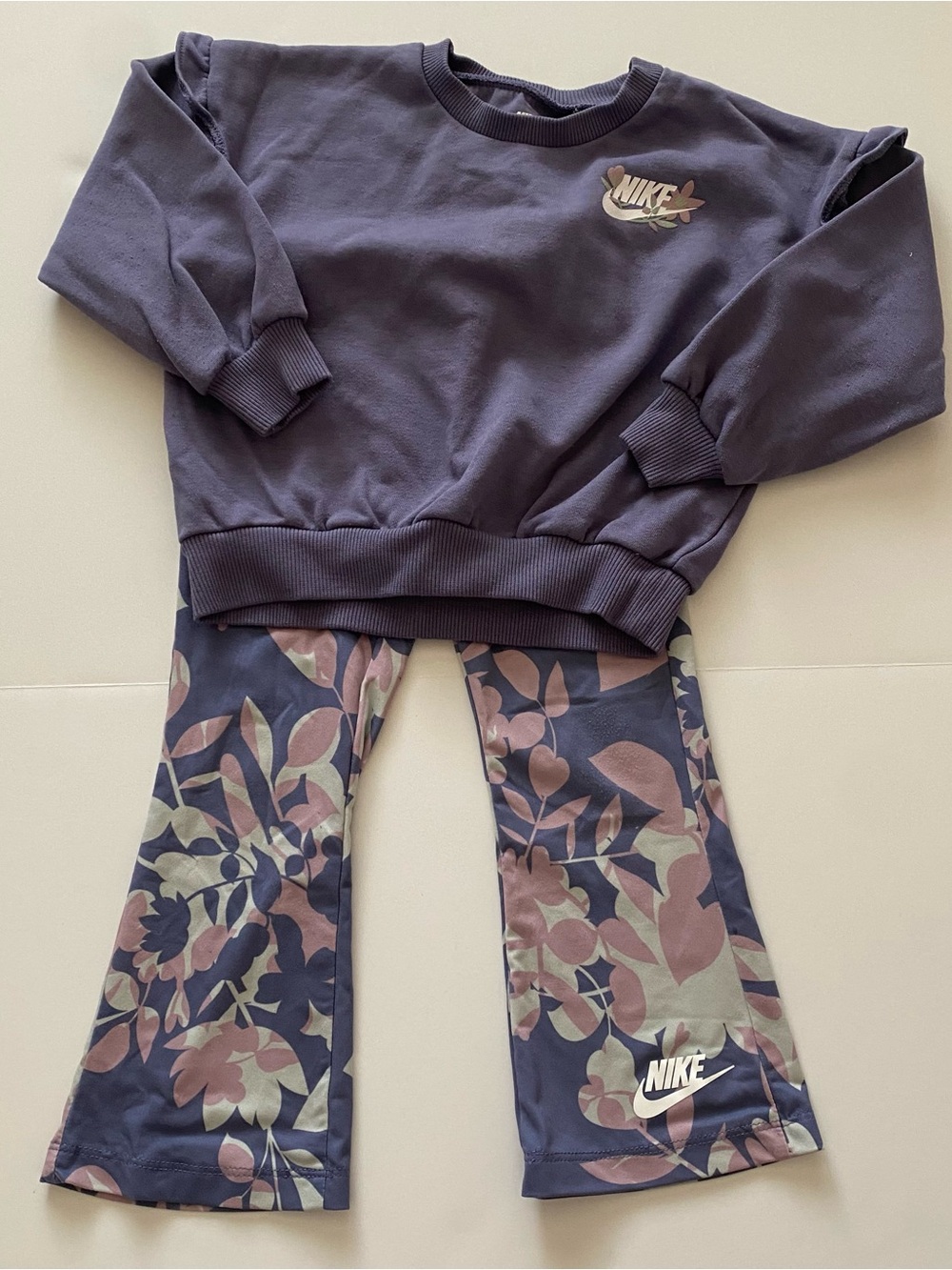 Nike Girls Floral Print Leggings in Purple and Pink